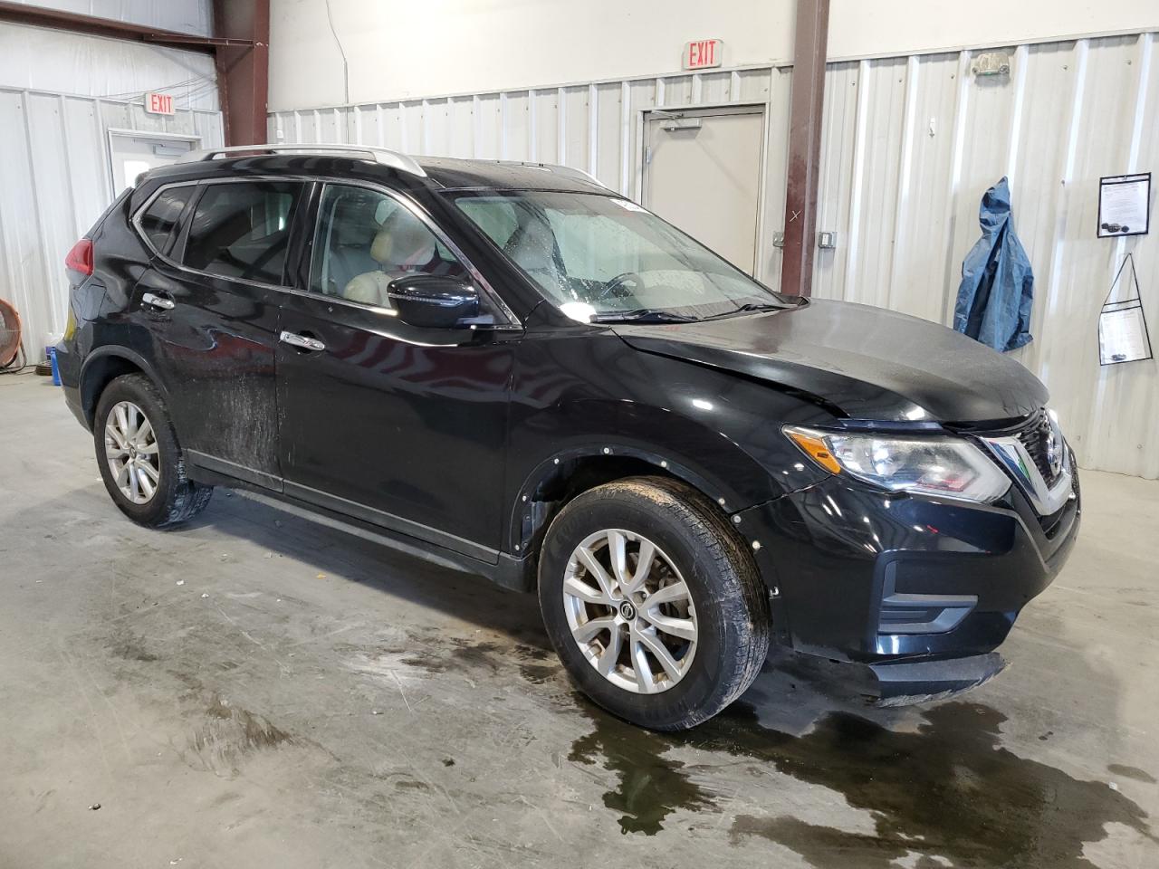 2017 Nissan Rogue - Image 4