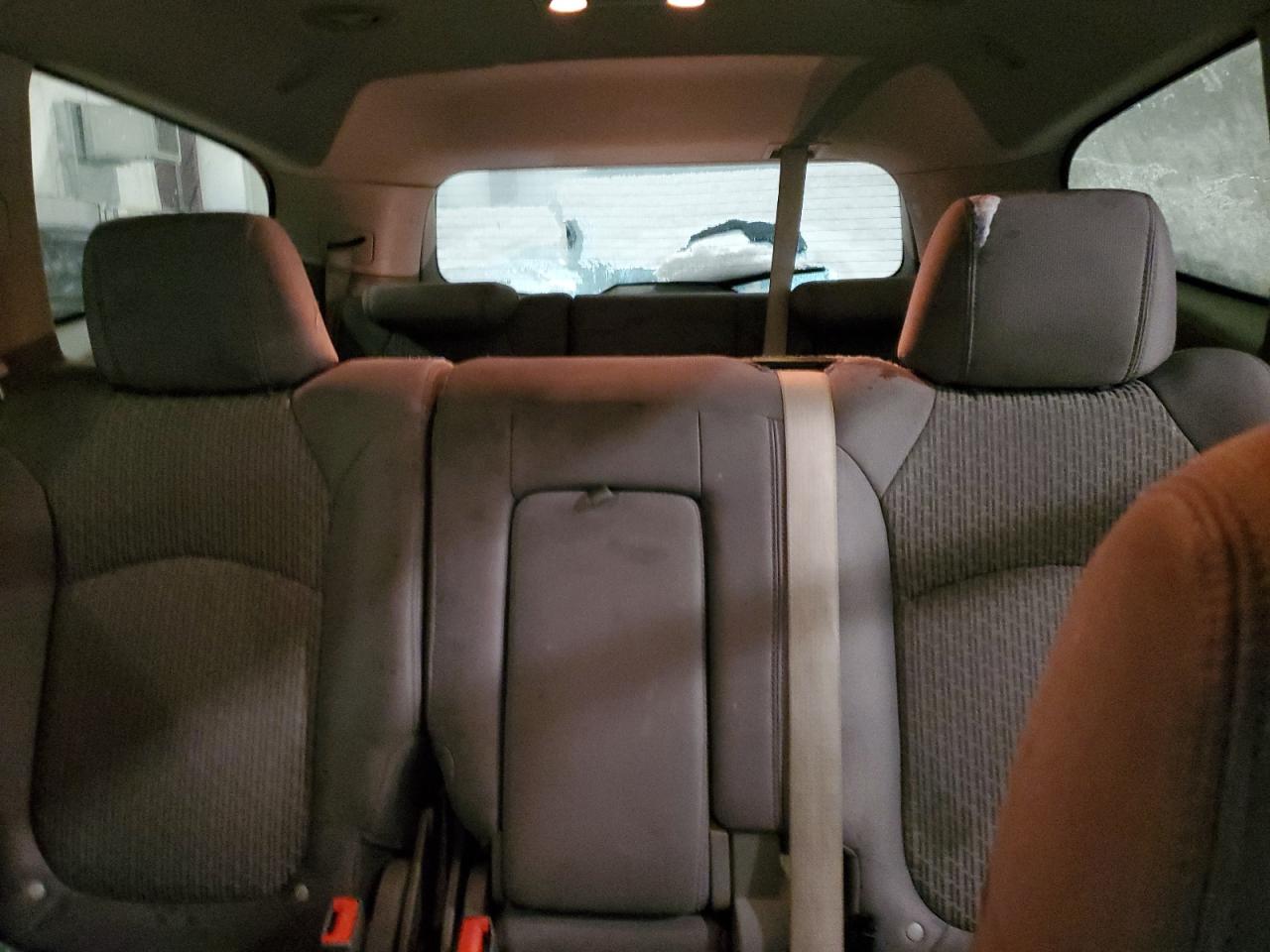 2010 Chevrolet Traverse - Image 10