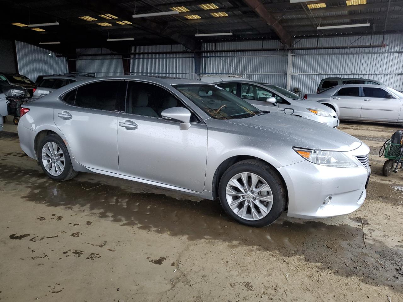 2014 Lexus ES - Image 4