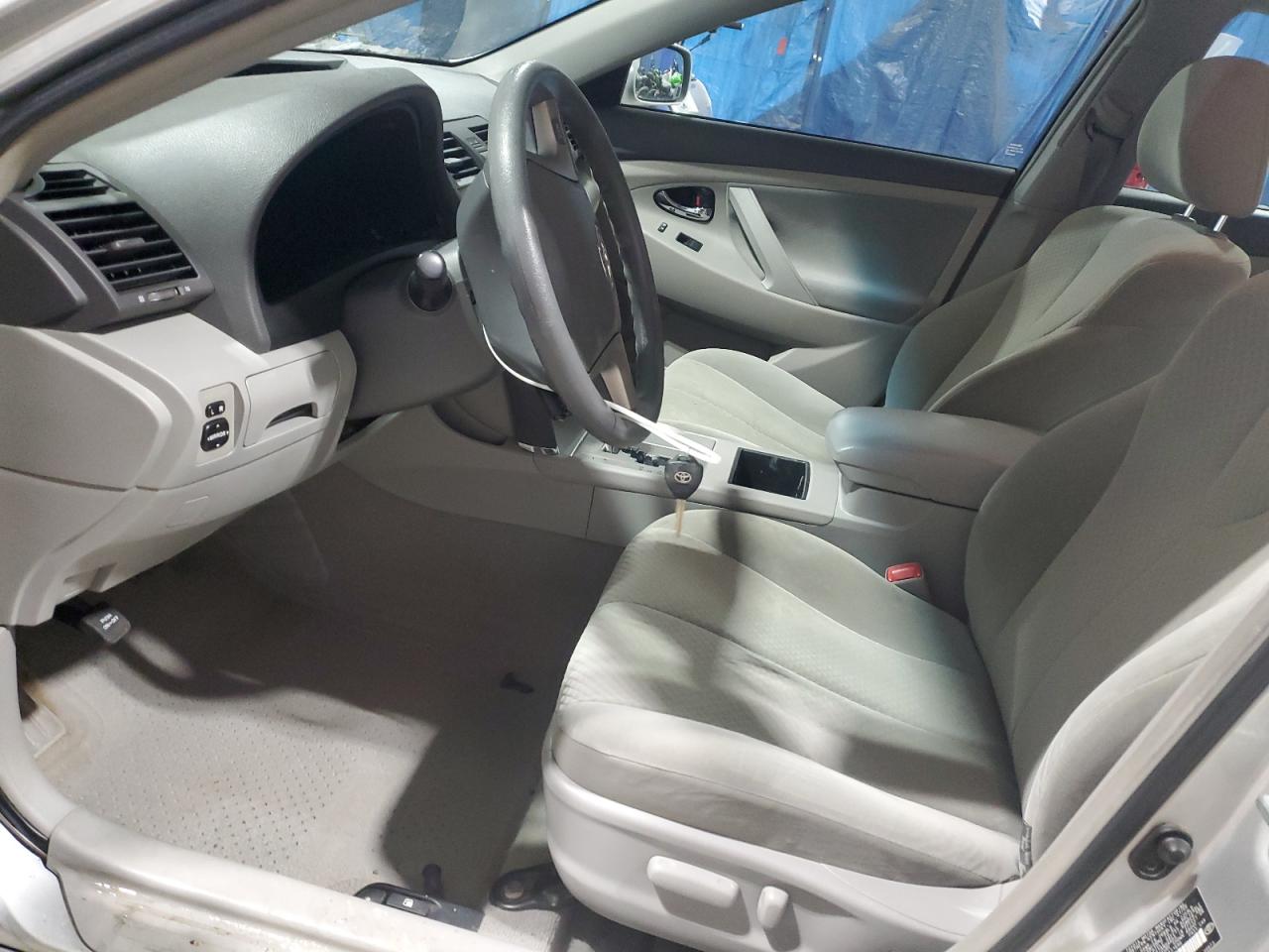 2009 Toyota Camry - Image 7