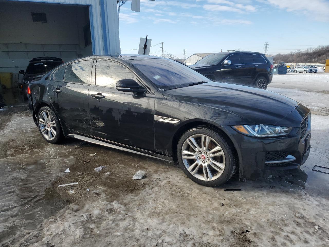 2018 Jaguar XE - Image 4