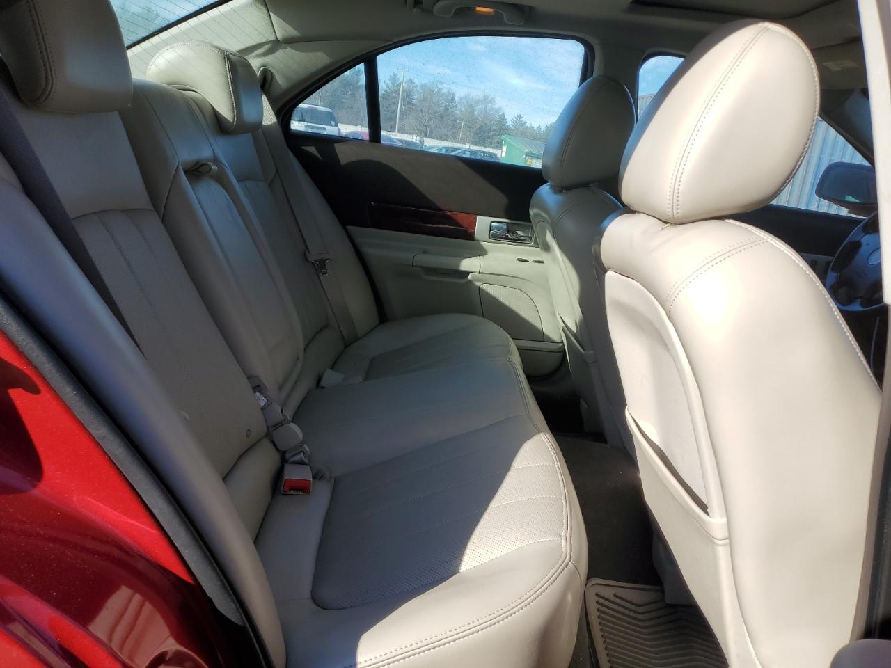 2003 Lincoln LS - Image 10
