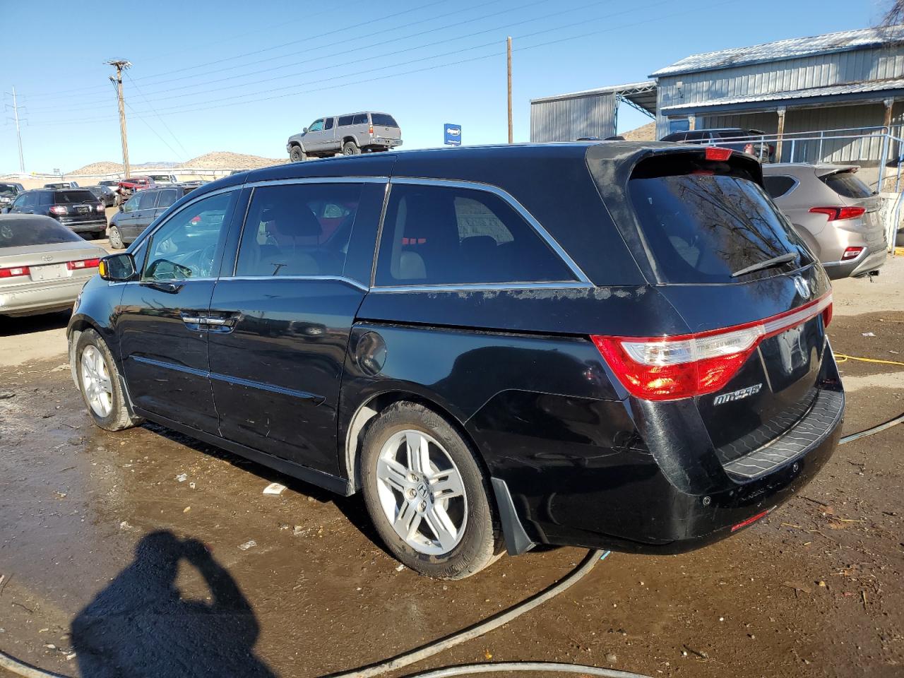 2011 Honda Odyssey - Image 2