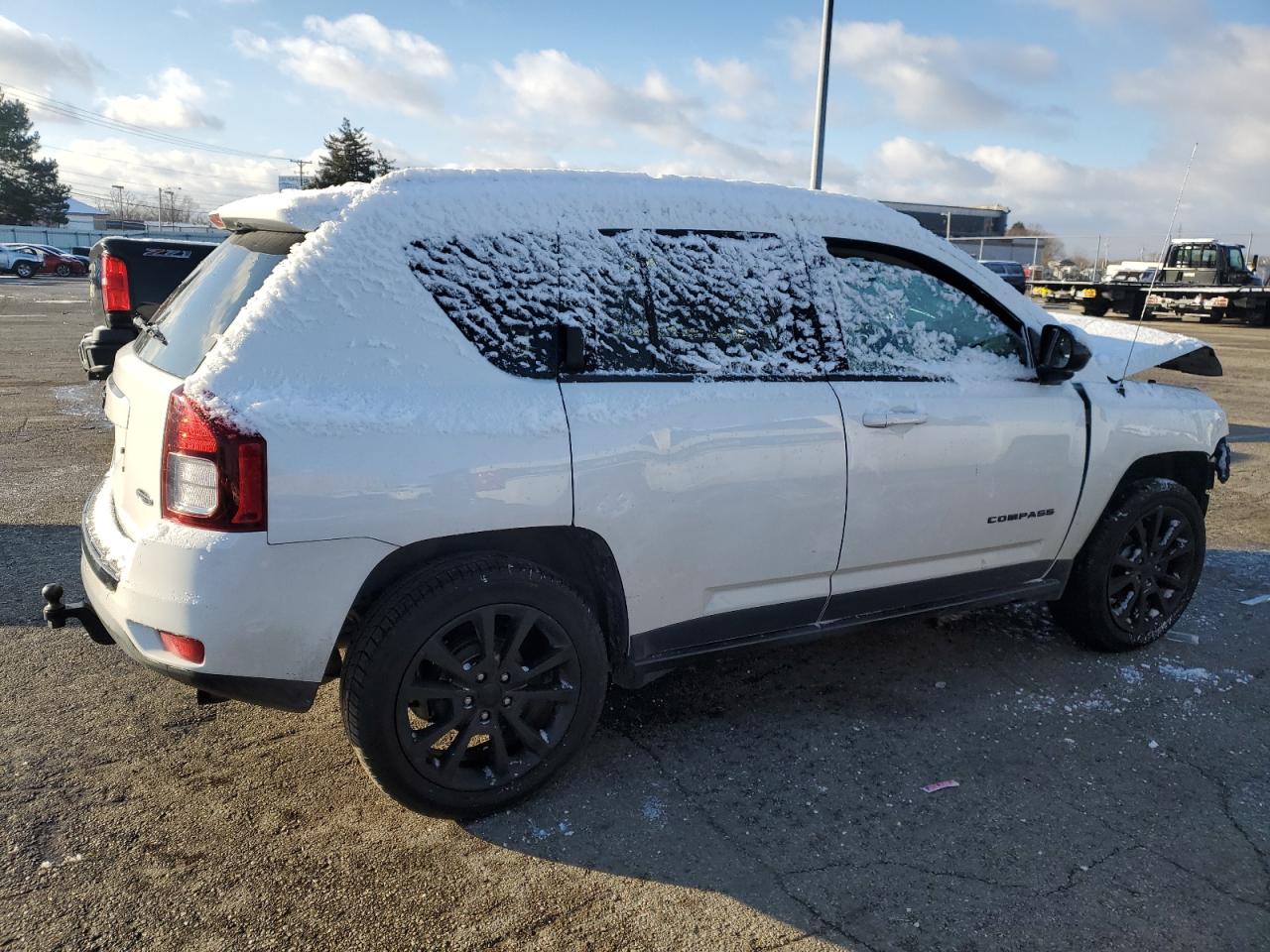 VIN 1C4NJCBA2ED764426 2014 JEEP COMPASS no.3