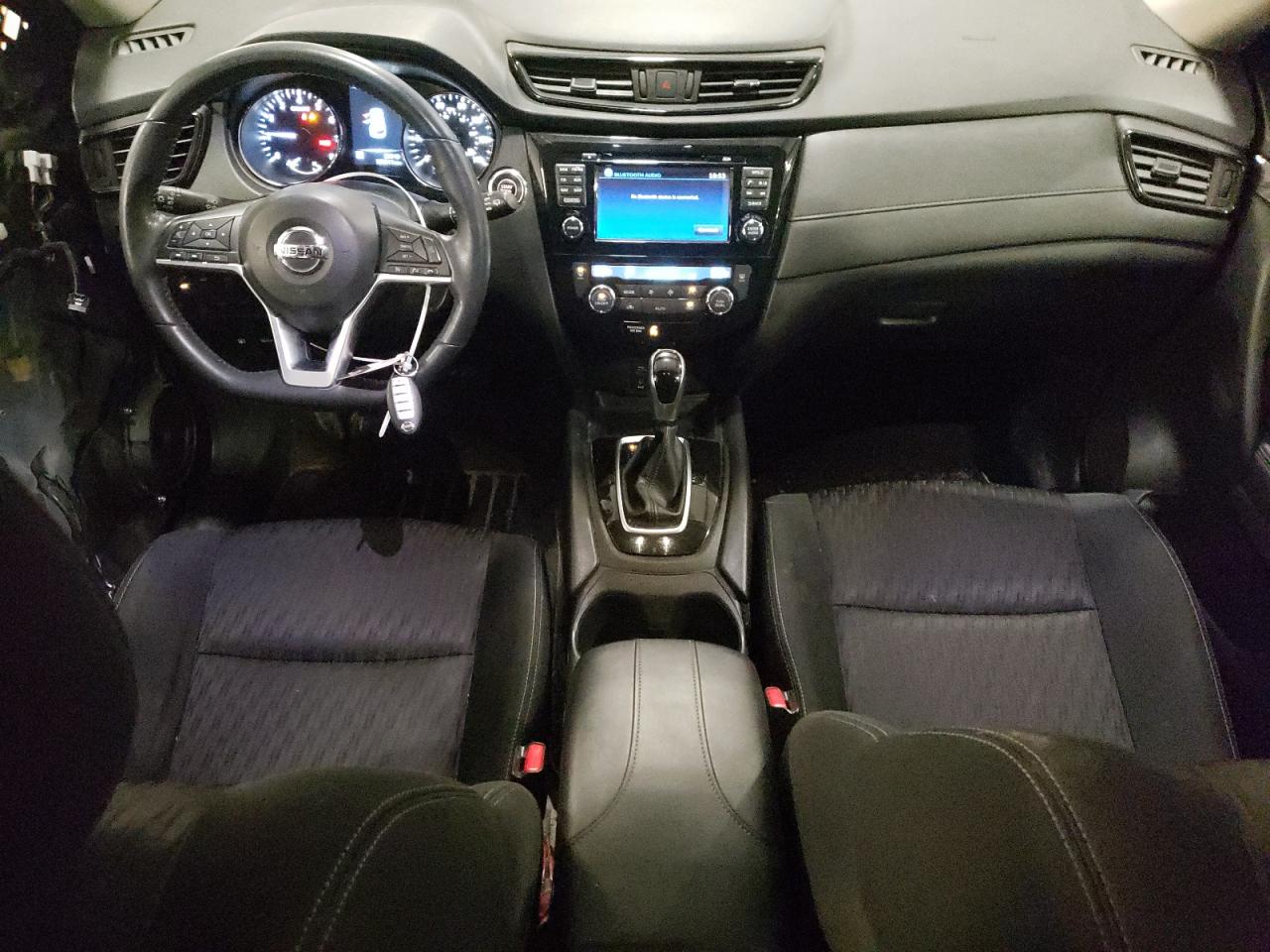 2017 Nissan Rogue - Image 8