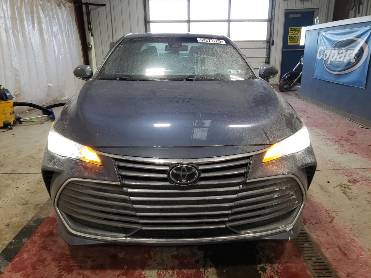 2020 Toyota Avalon - Image 5