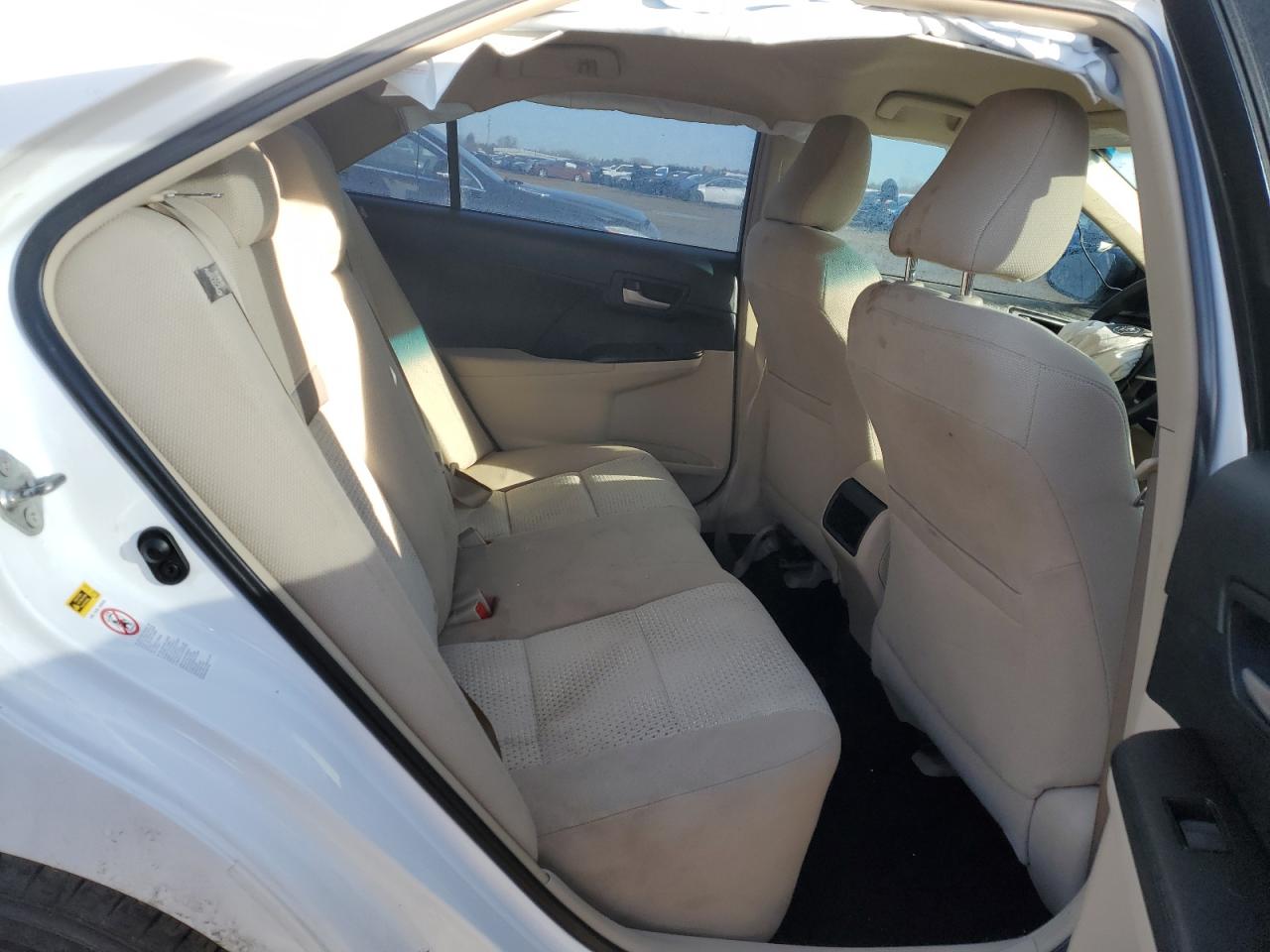 2014 Toyota Camry - Image 10