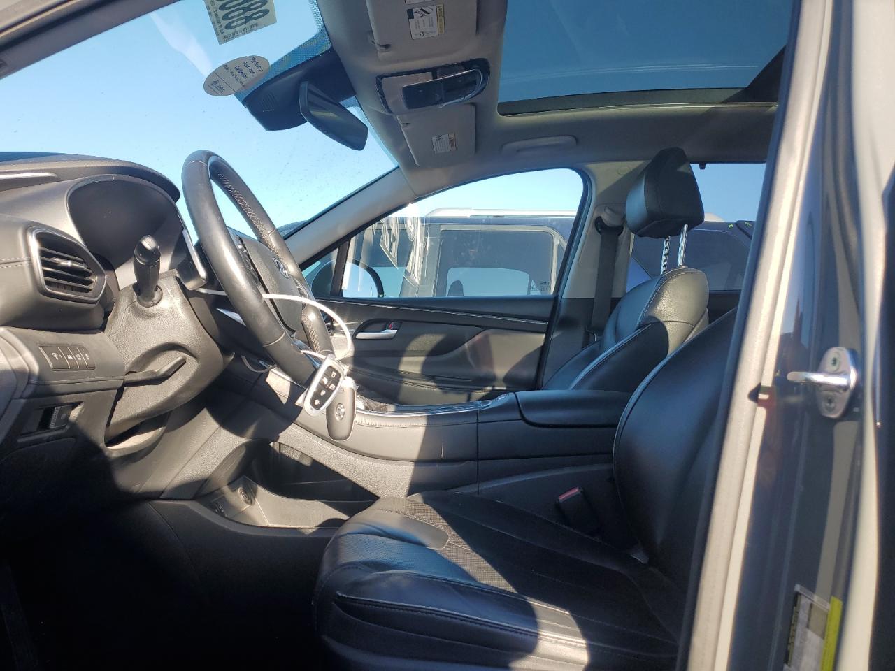 2021 Hyundai Santa Fe - Image 7