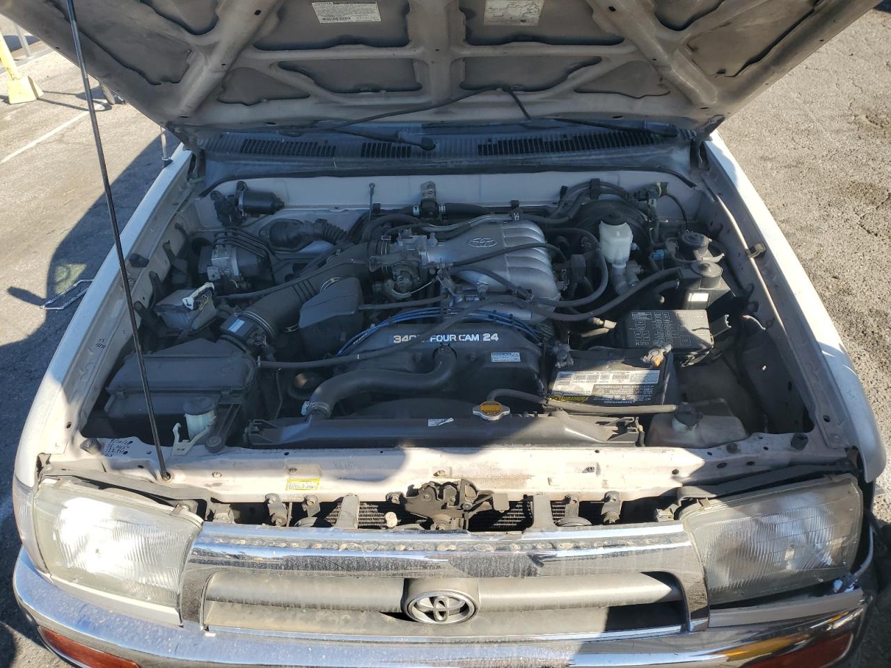 1998 Toyota 4Runner - Image 13