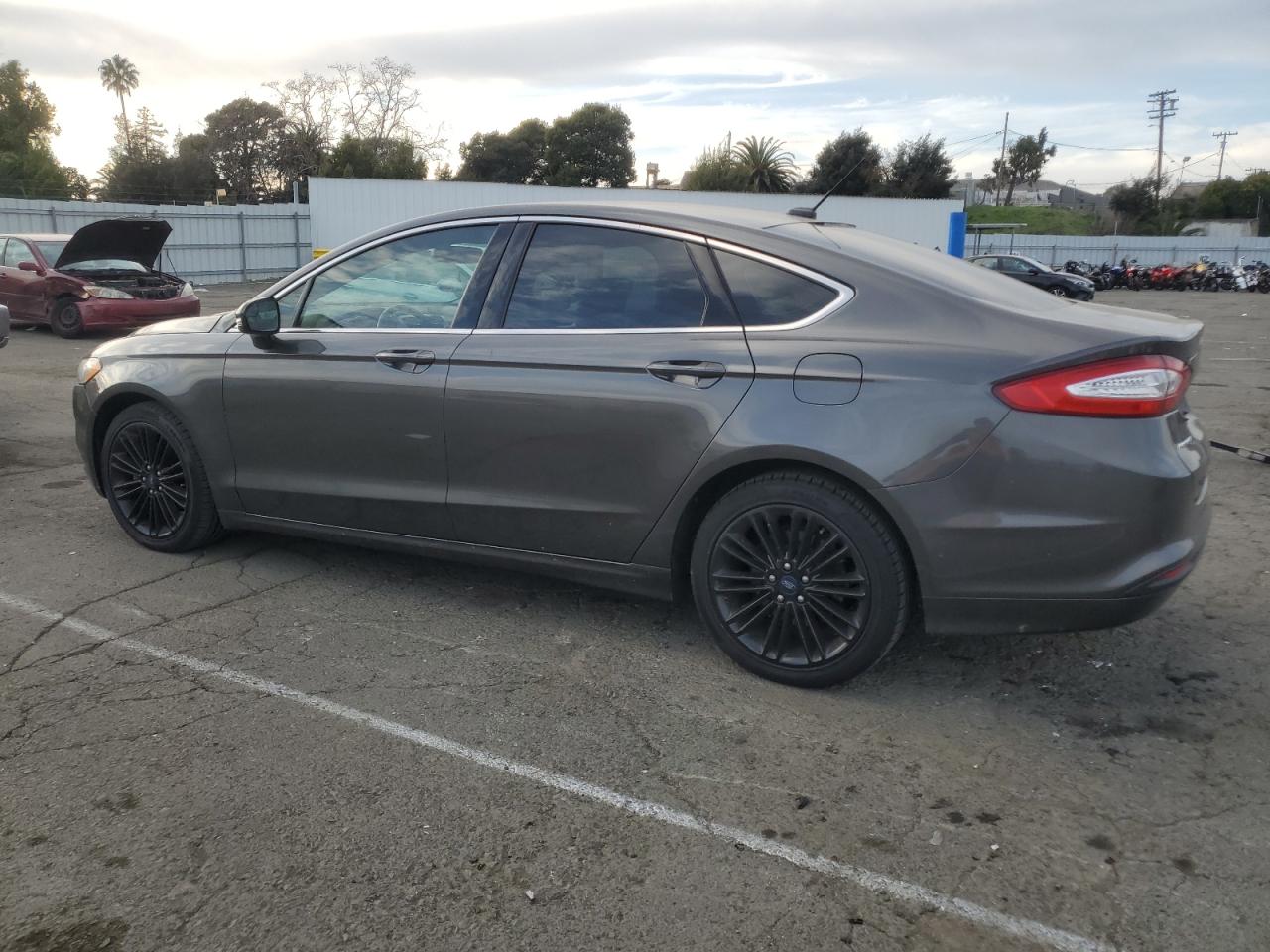 2016 Ford Fusion - Image 2