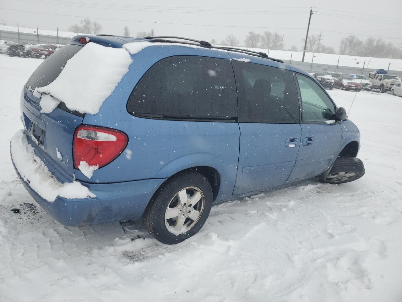 2007 Dodge Caravan - Image 3