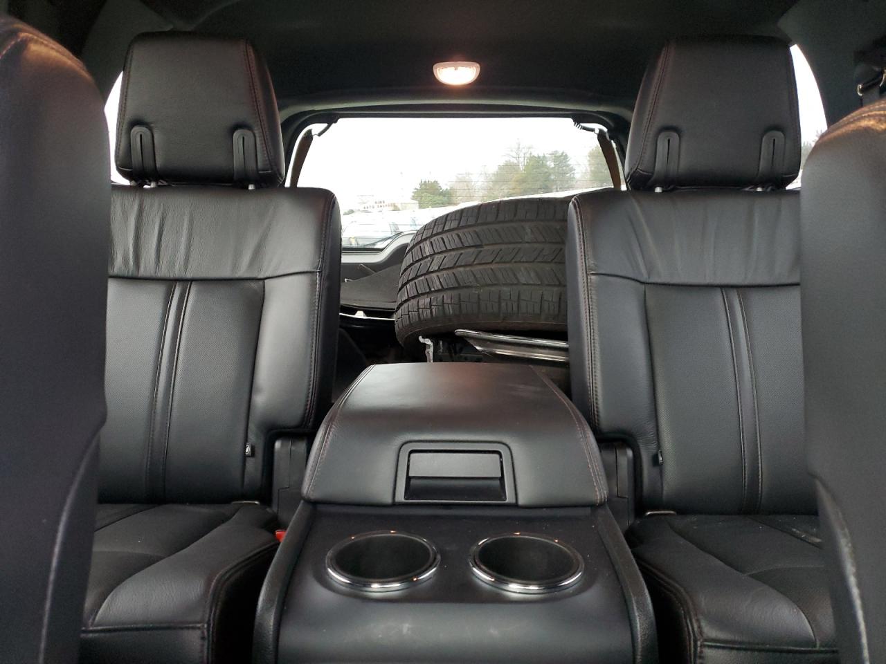 2017 Lincoln Navigator - Image 10