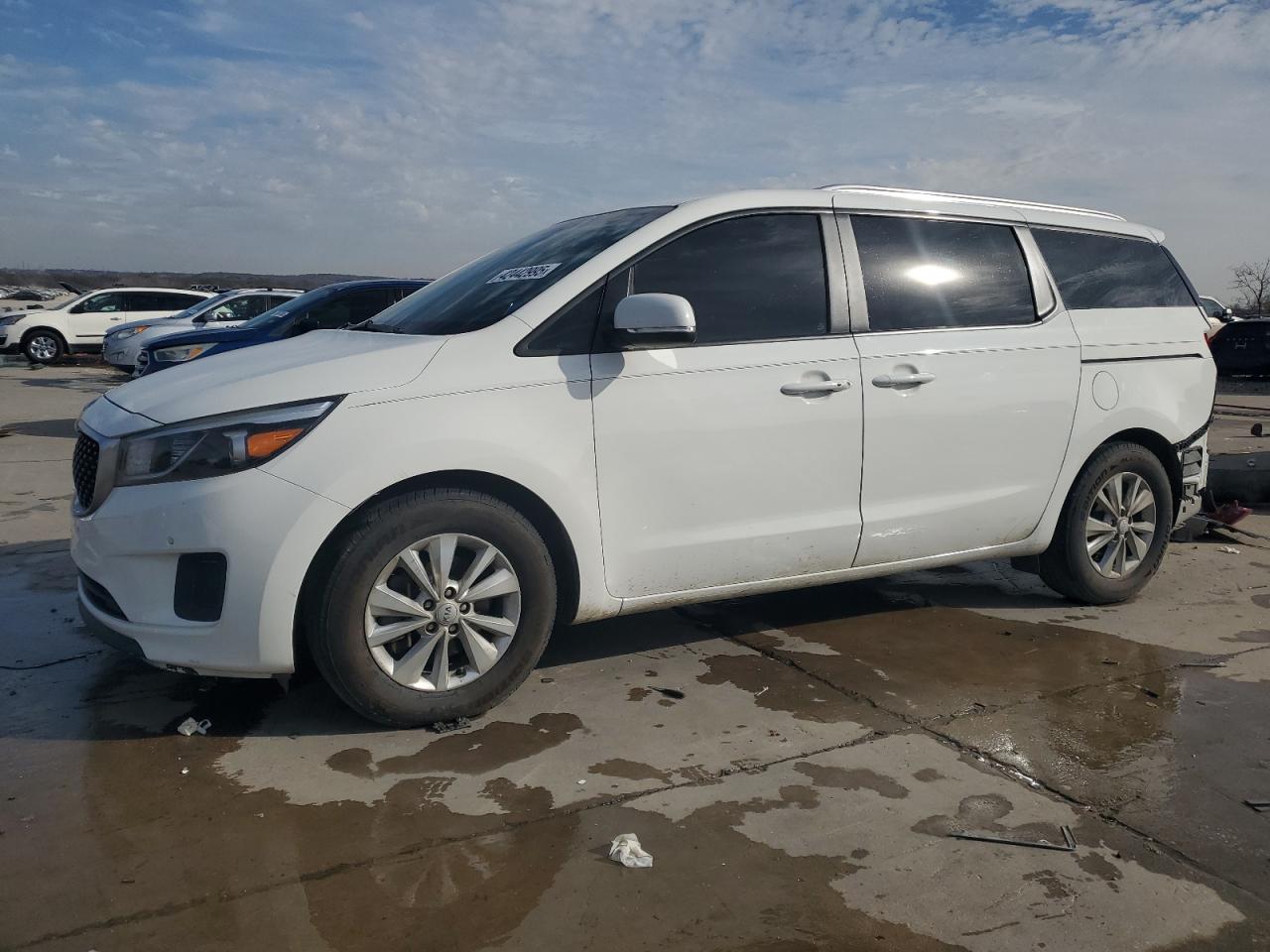 2017 Kia Sedona - Image 1