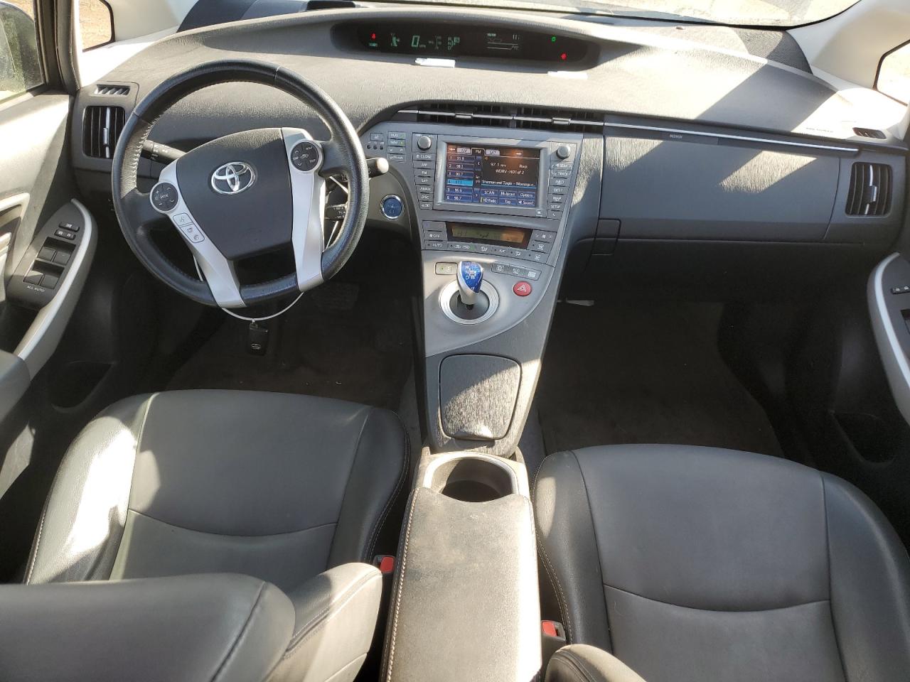 2014 Toyota Prius - Image 8