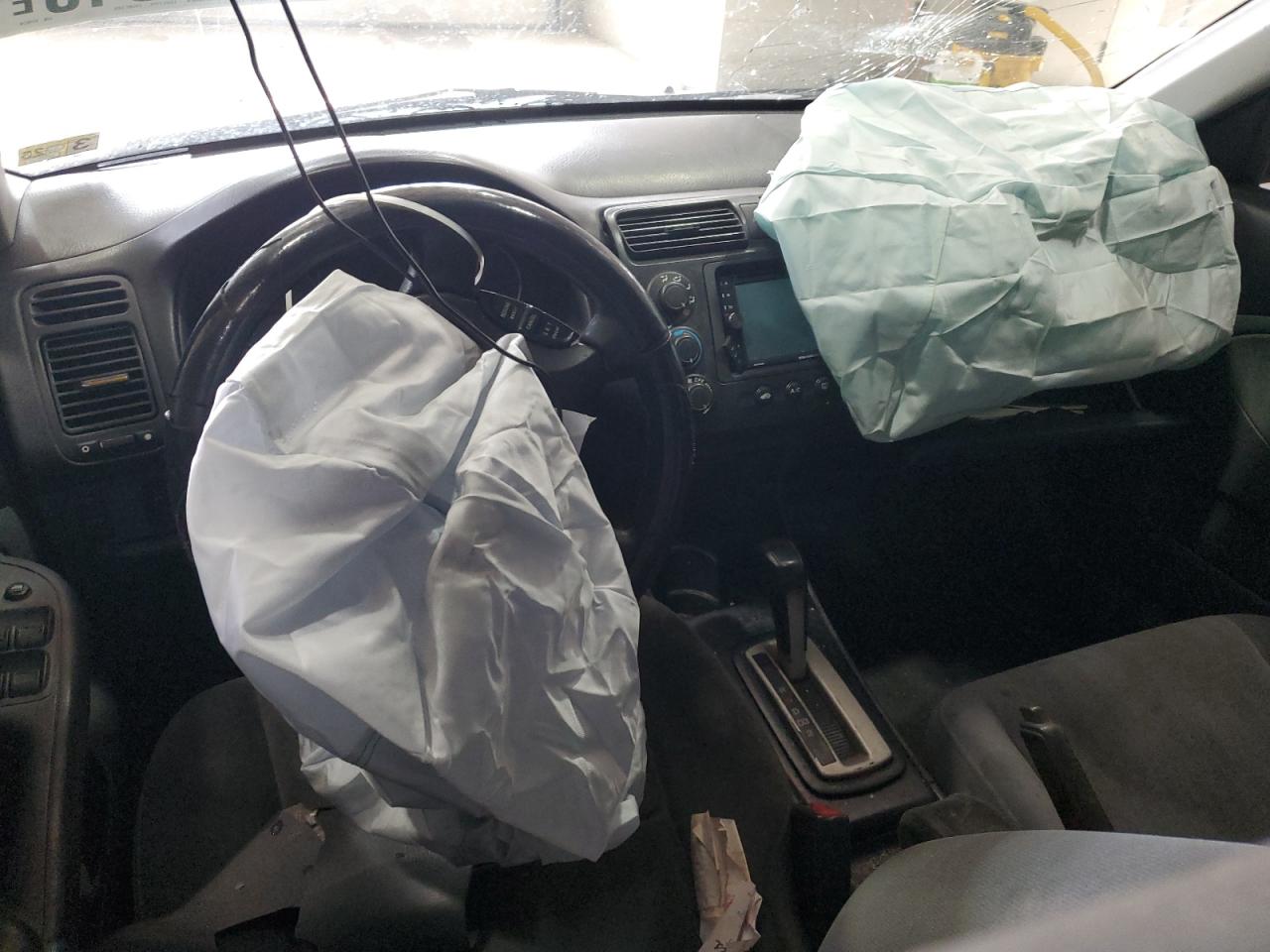 2004 Honda Civic Lx VIN: 2HGES16504H524678 Lot: 89257345