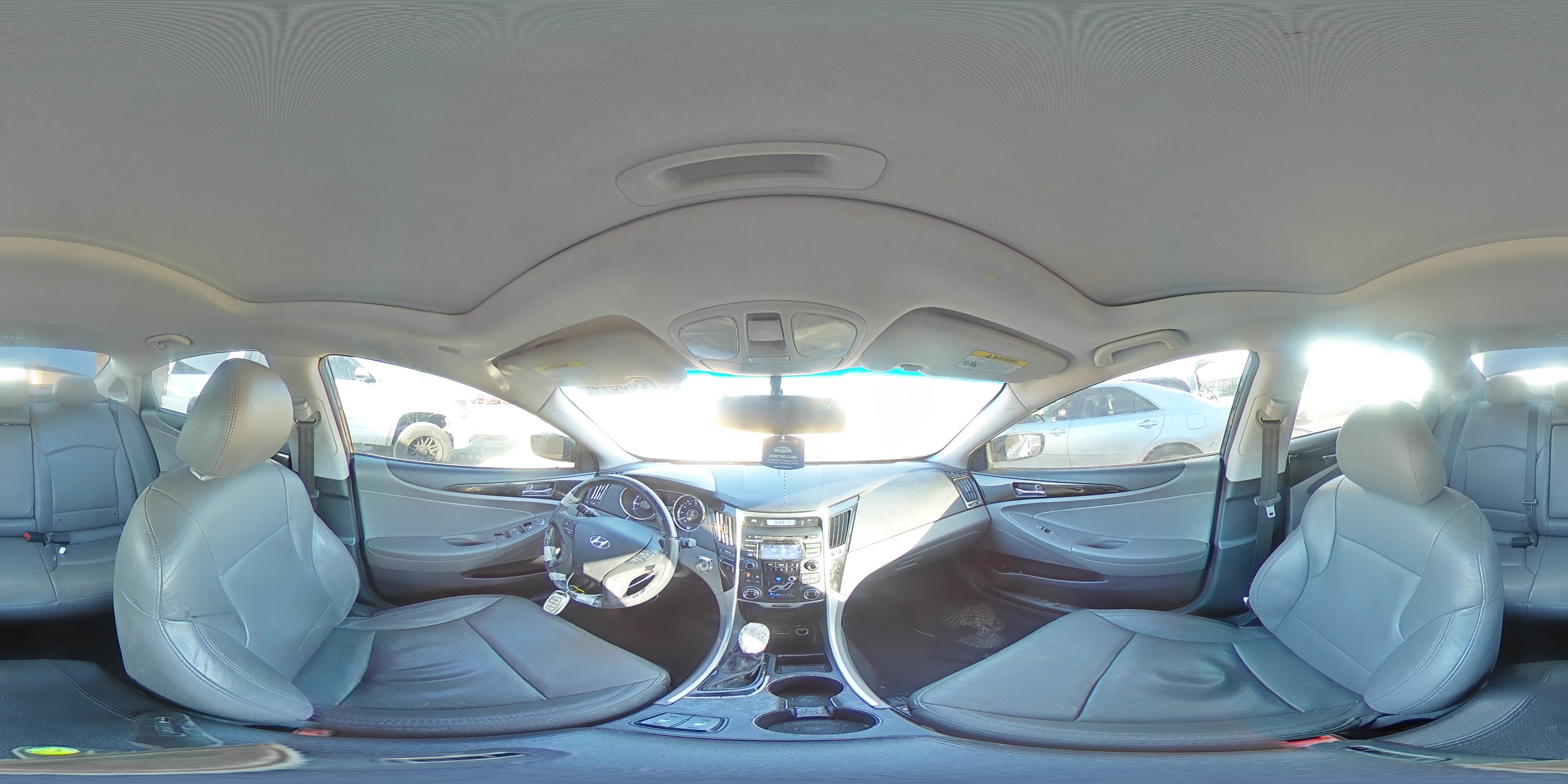 2013 Hyundai Sonata - Image 13