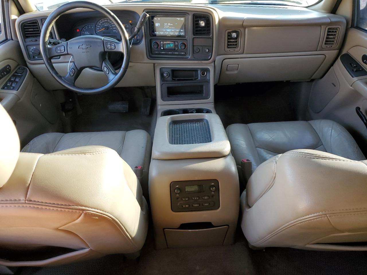 2005 Chevrolet Tahoe - Image 8
