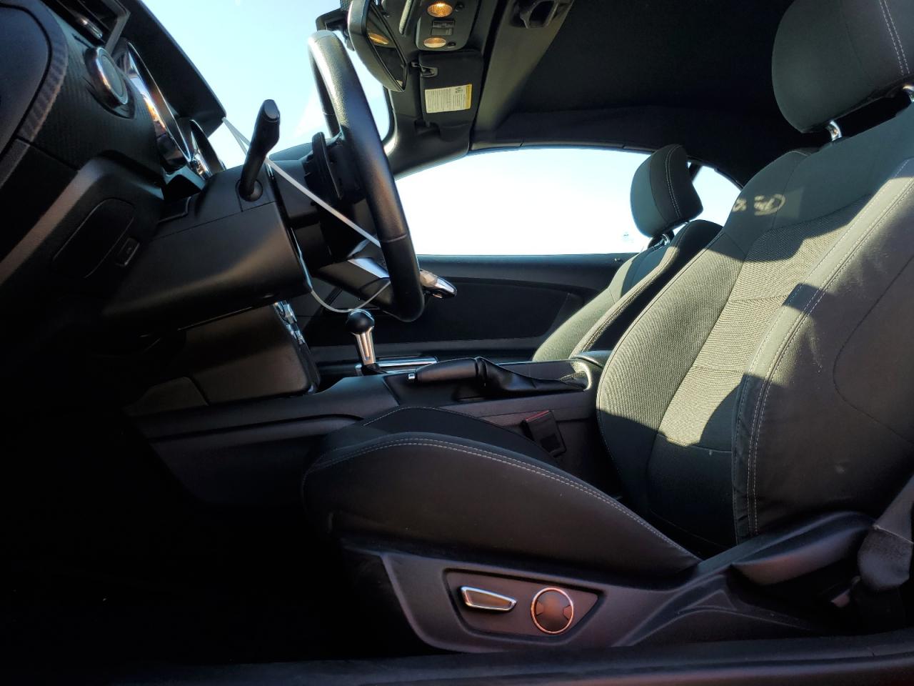2015 Ford Mustang - Image 7