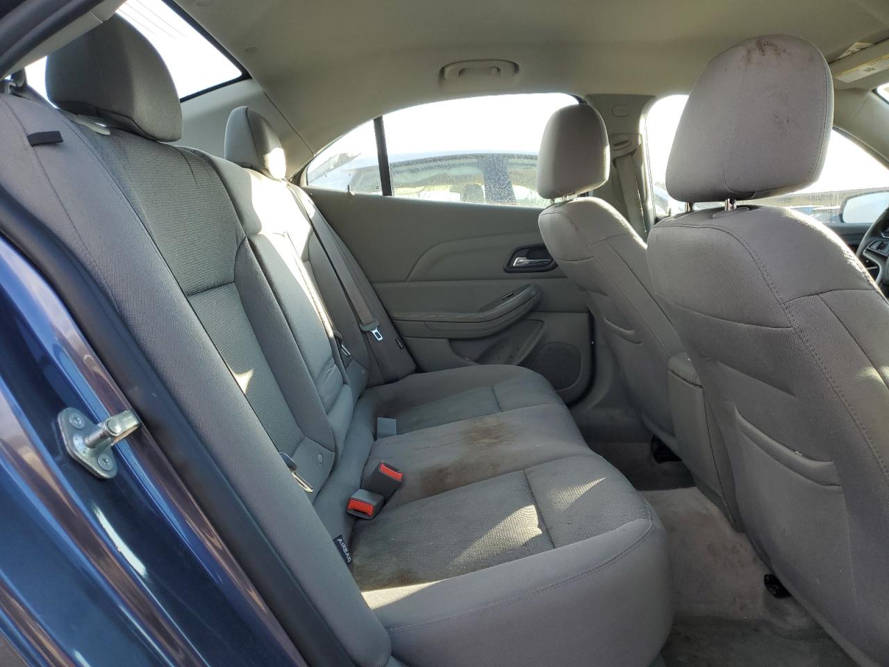 2015 Chevrolet Malibu - Image 10
