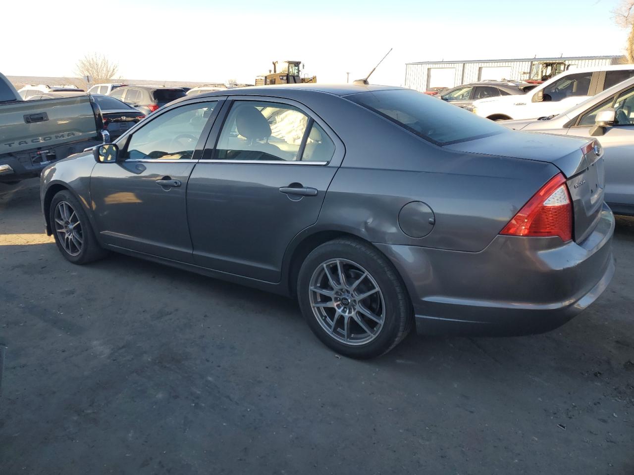 2010 Ford Fusion - Image 2
