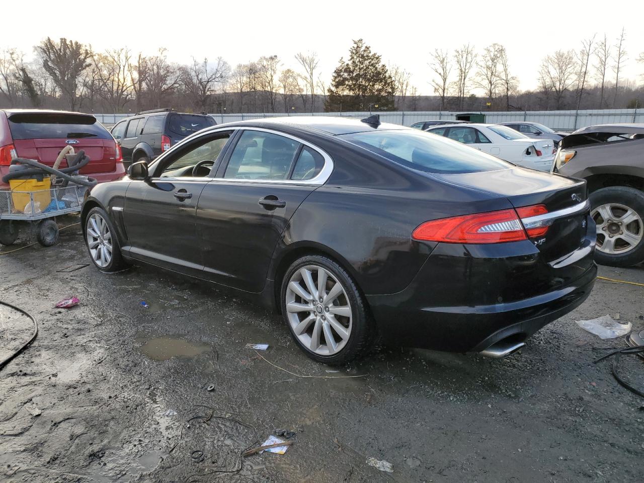 2013 Jaguar XF - Image 2