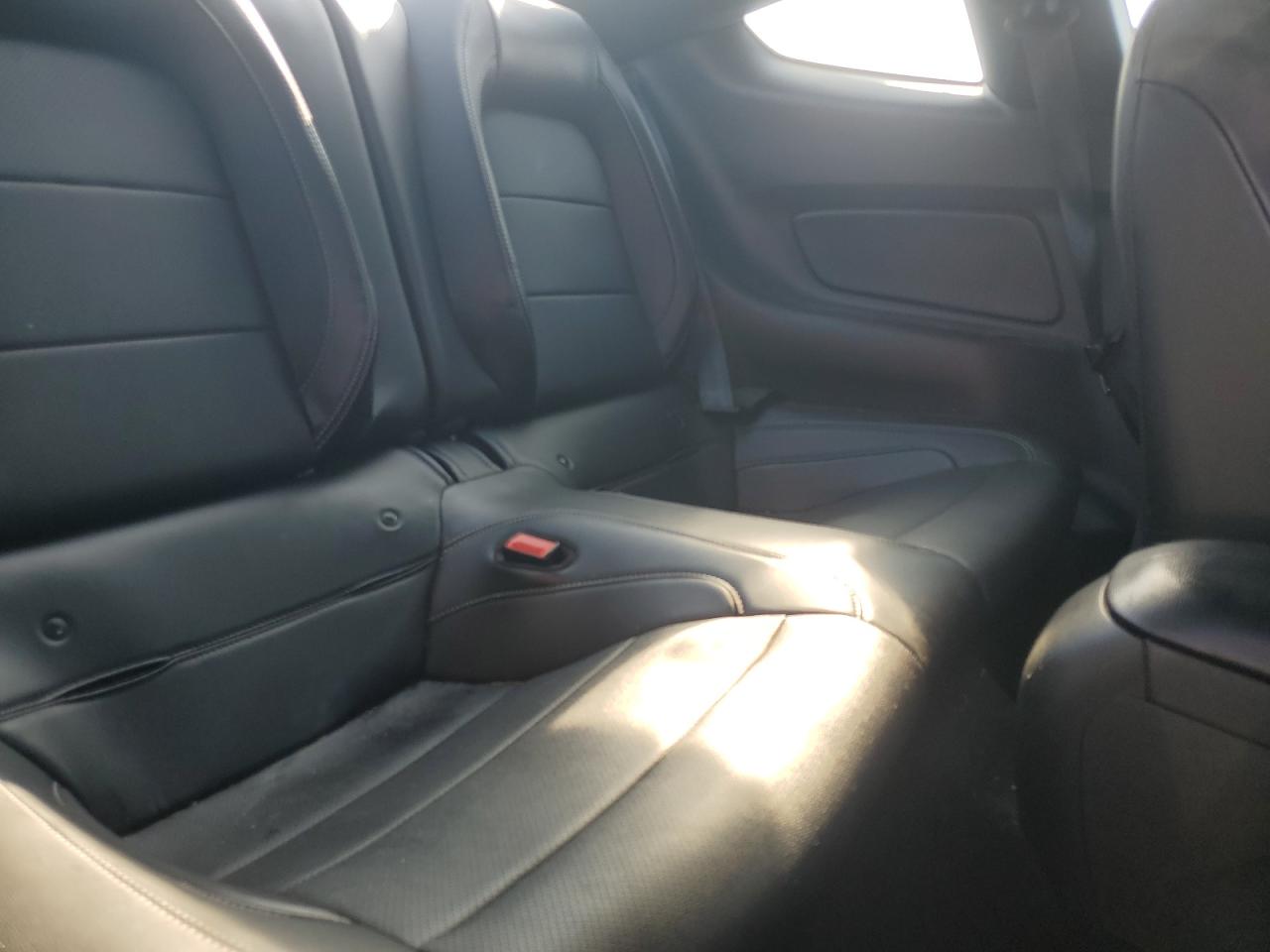 2020 Ford Mustang - Image 11