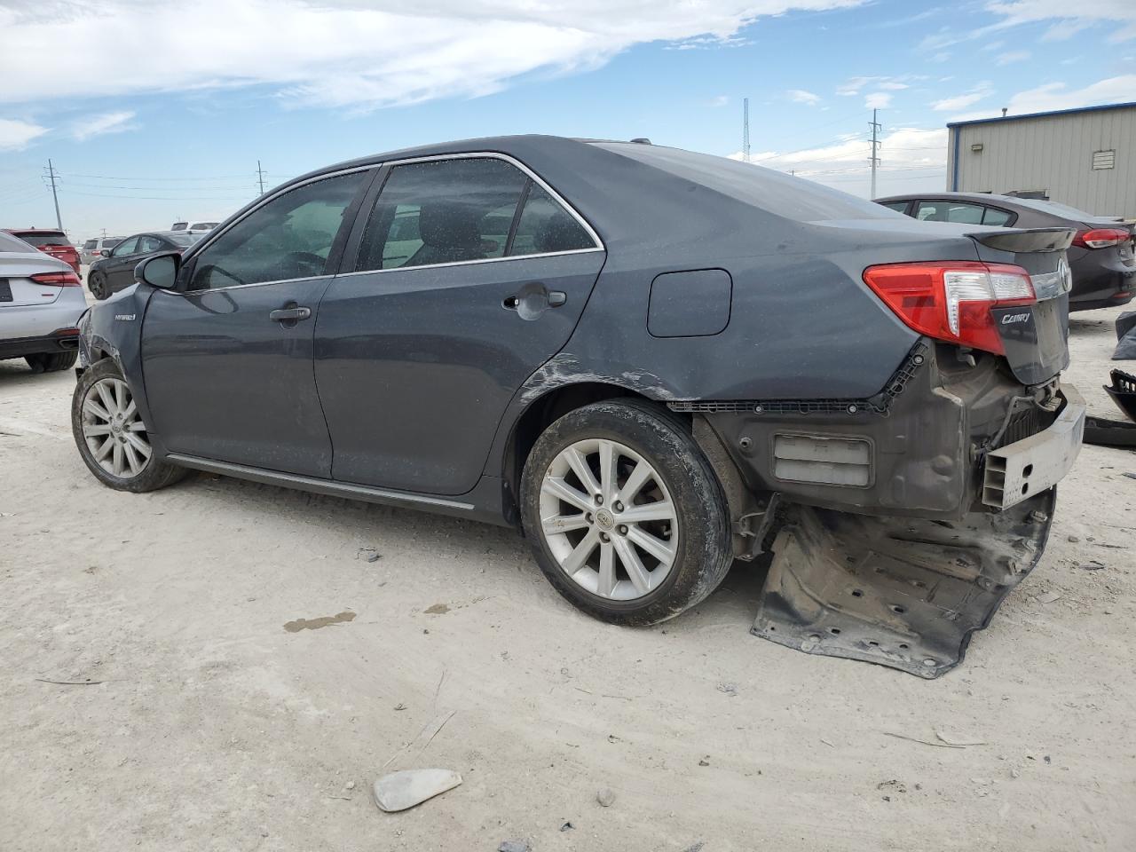 2012 Toyota Camry - Image 2