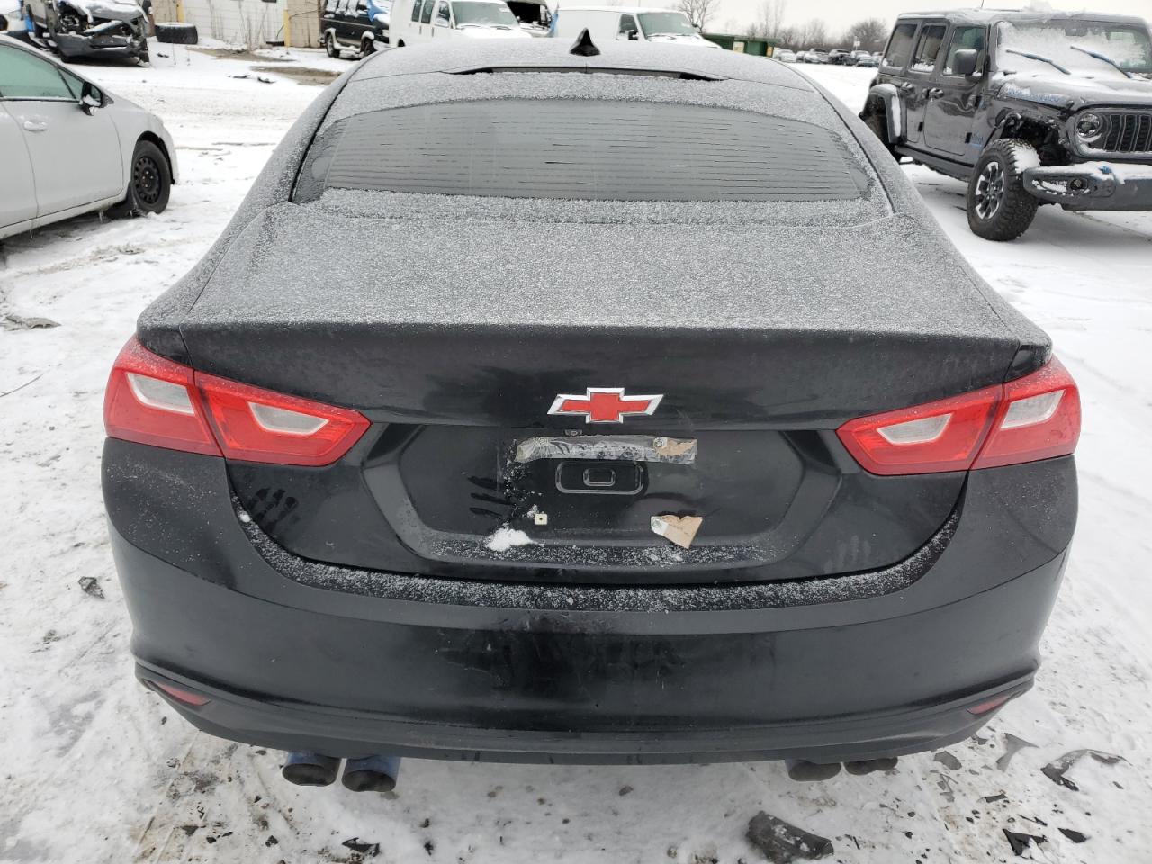 2016 Chevrolet Malibu - Image 6