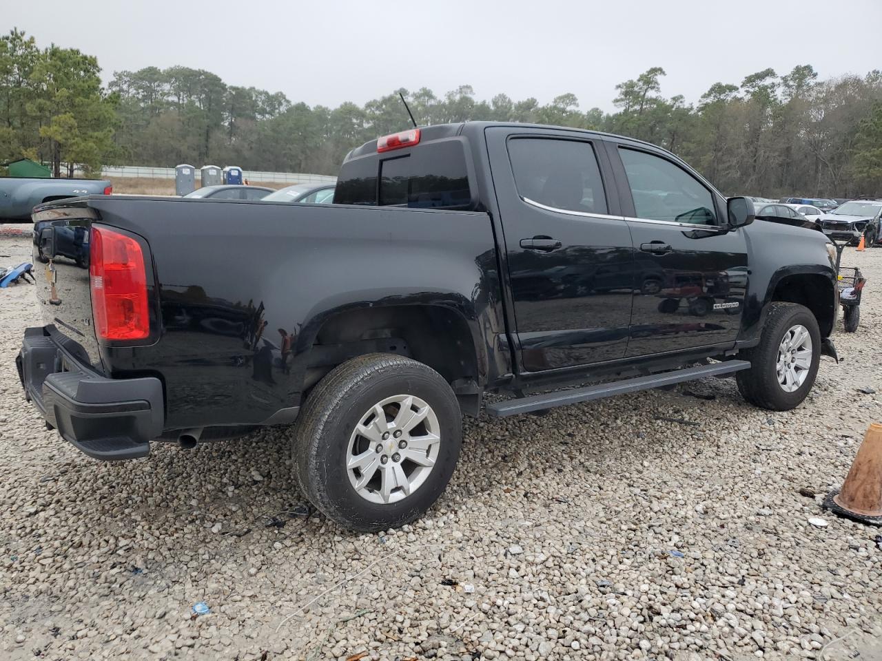 2017 Chevrolet Colorado - Image 3