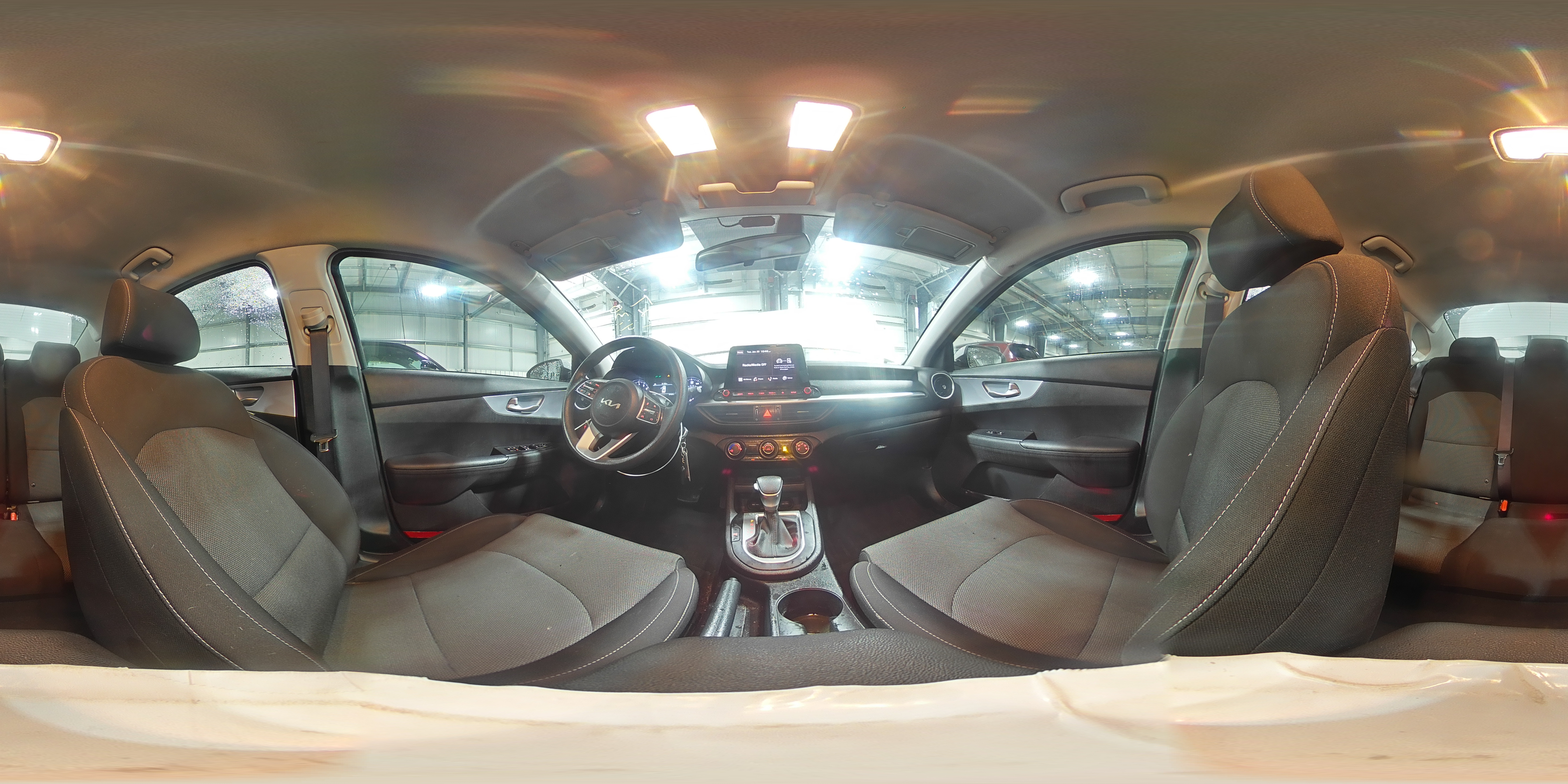 2022 Kia Forte - Image 14