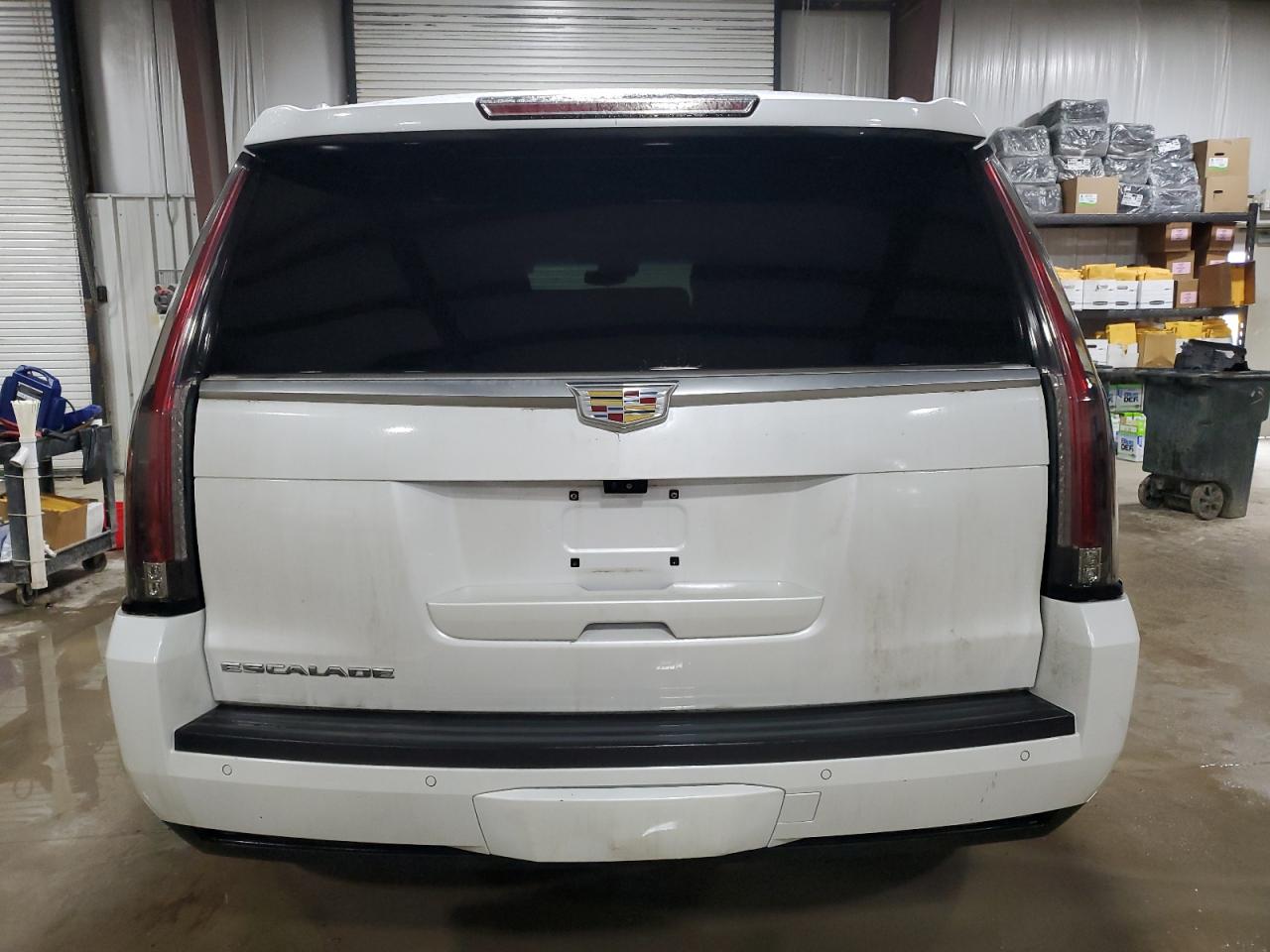 2017 Cadillac Escalade - Image 6