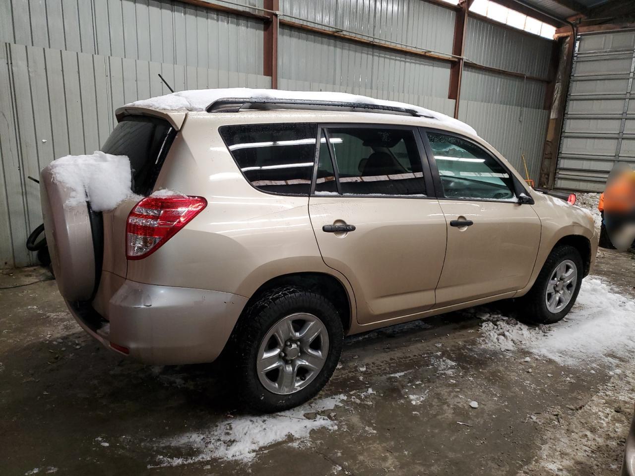 2012 Toyota RAV 4 - Image 3