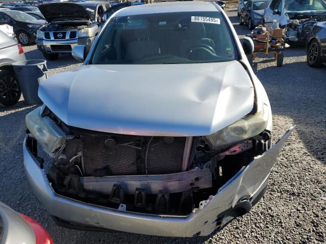  TOYOTA HIGHLANDER 2013 Серебристый