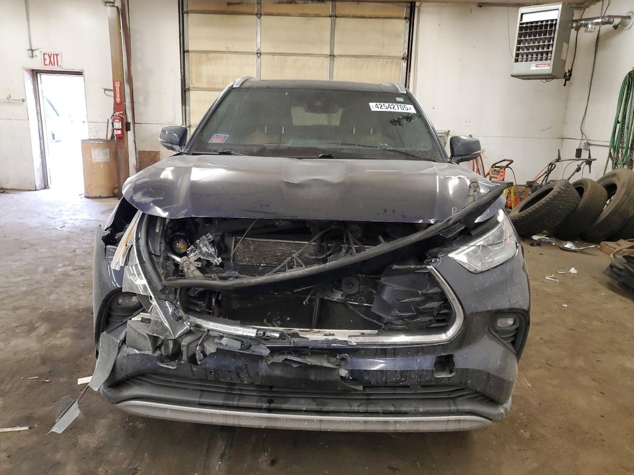 2021 Toyota Highlander - Image 5