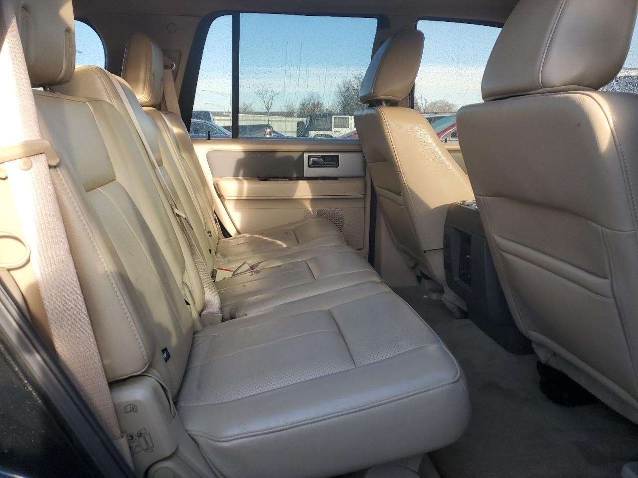 2011 Ford Expedition - Image 11