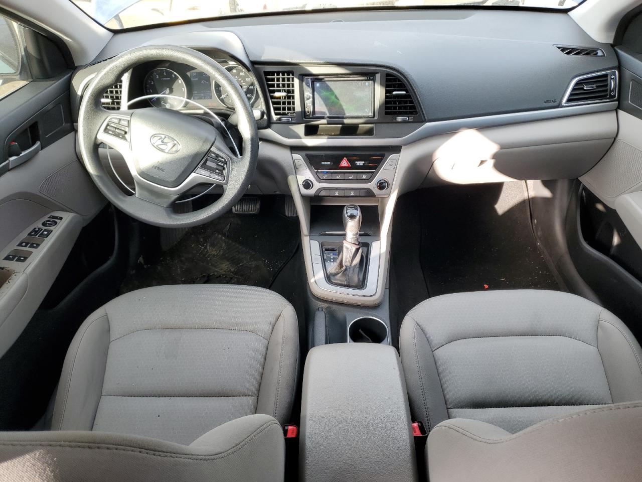 2017 Hyundai Elantra - Image 8