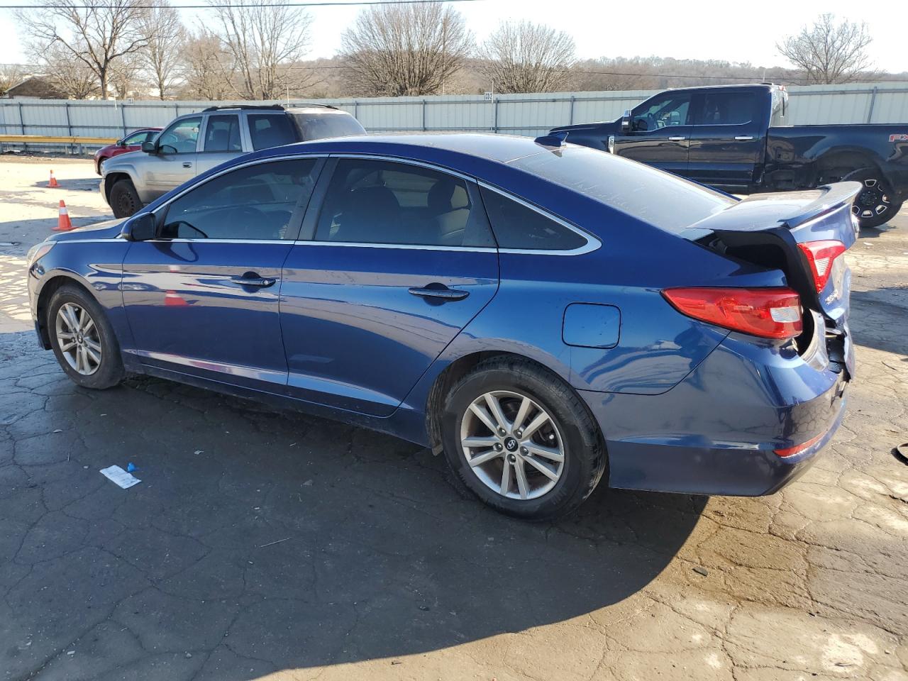 2015 Hyundai Sonata - Image 2