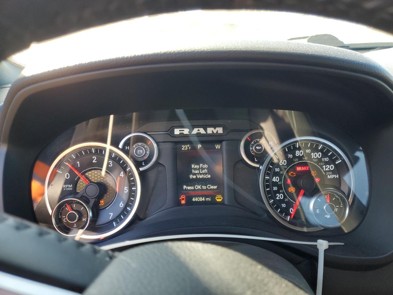2021 RAM 1500 - Image 9