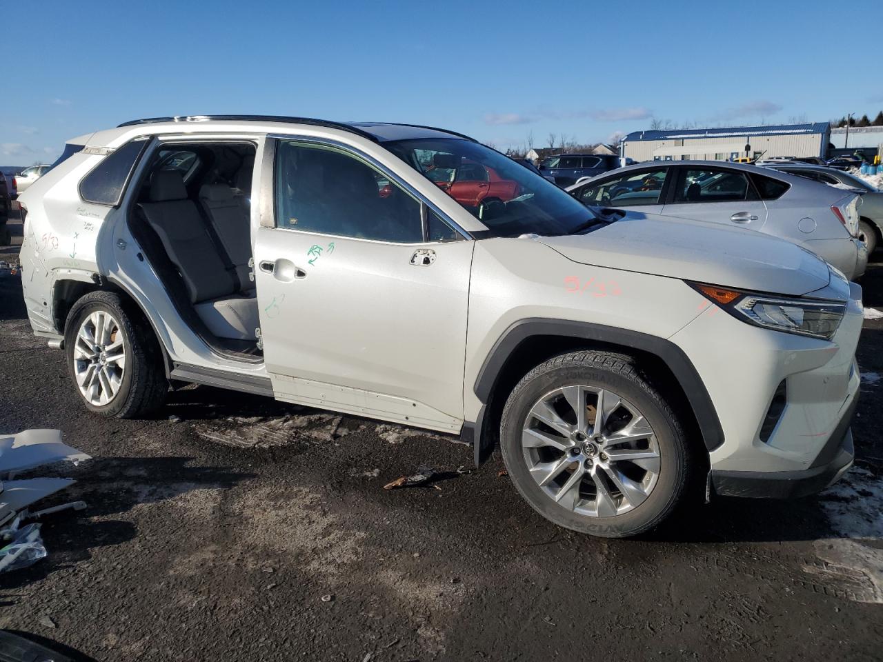 VIN JTMN1RFV9KD035450 2019 TOYOTA RAV4 no.4