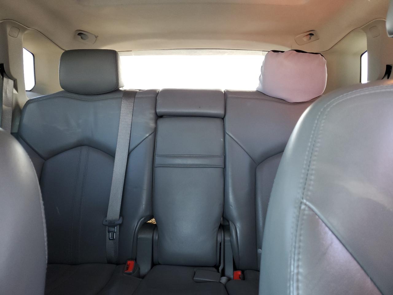 2011 Cadillac SRX - Image 10