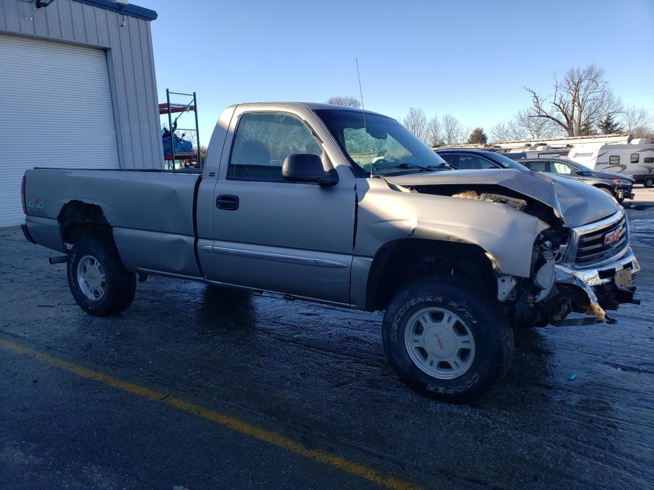 2003 GMC Sierra - Image 4