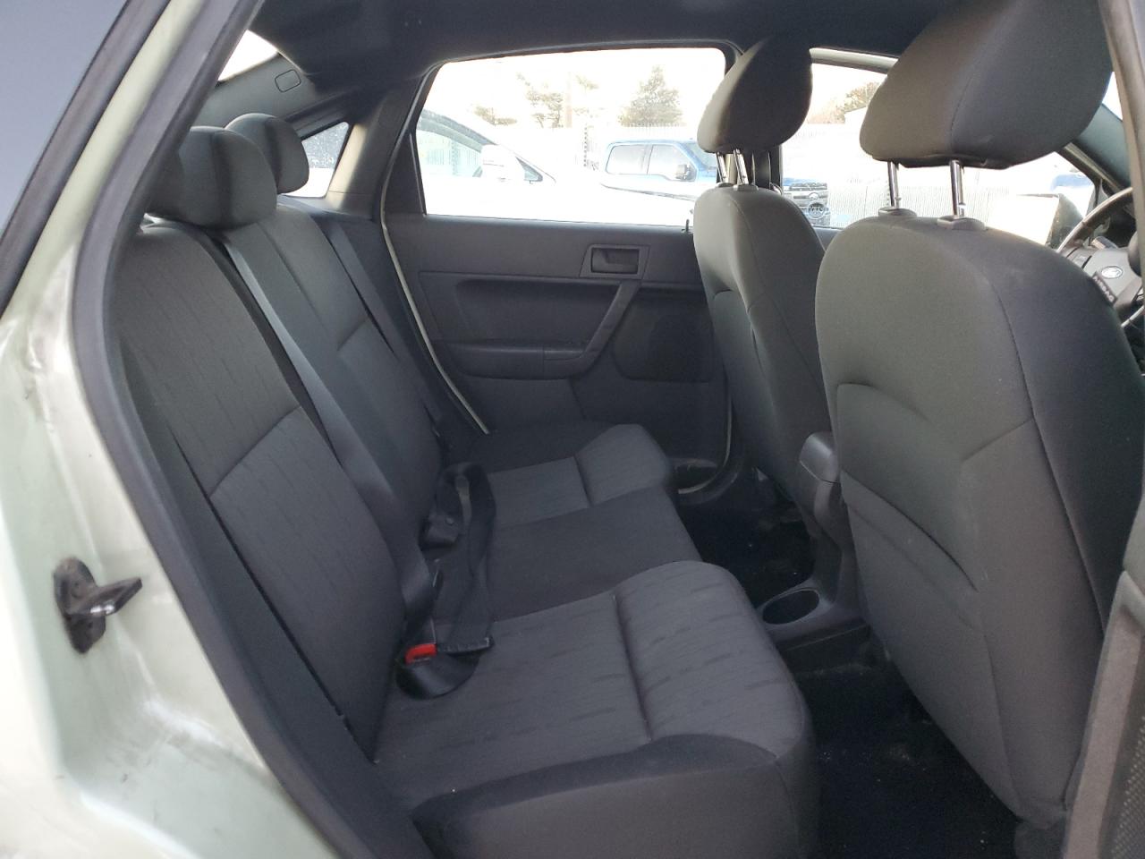 2010 Ford Focus - Image 10