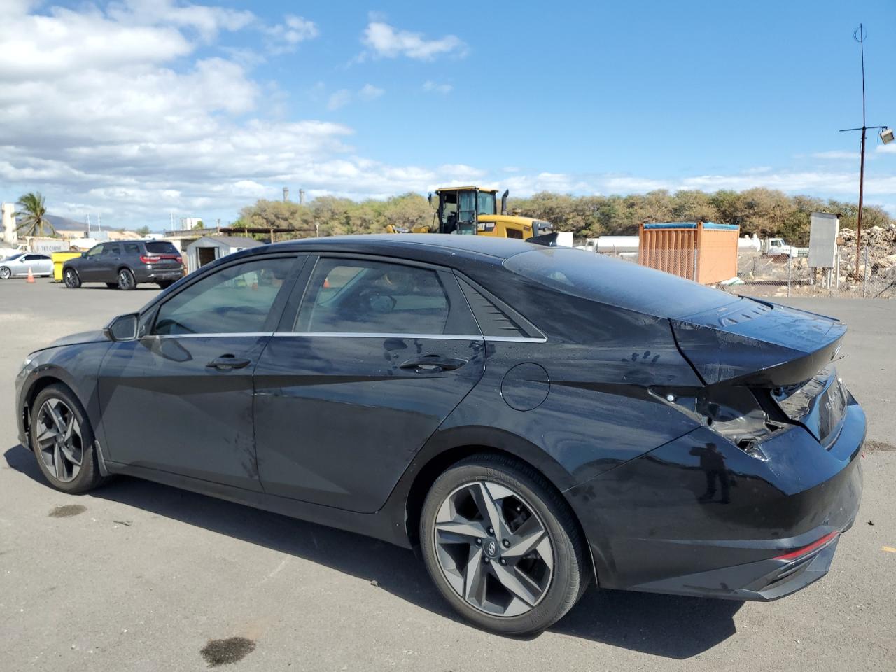 2022 Hyundai Elantra - Image 2
