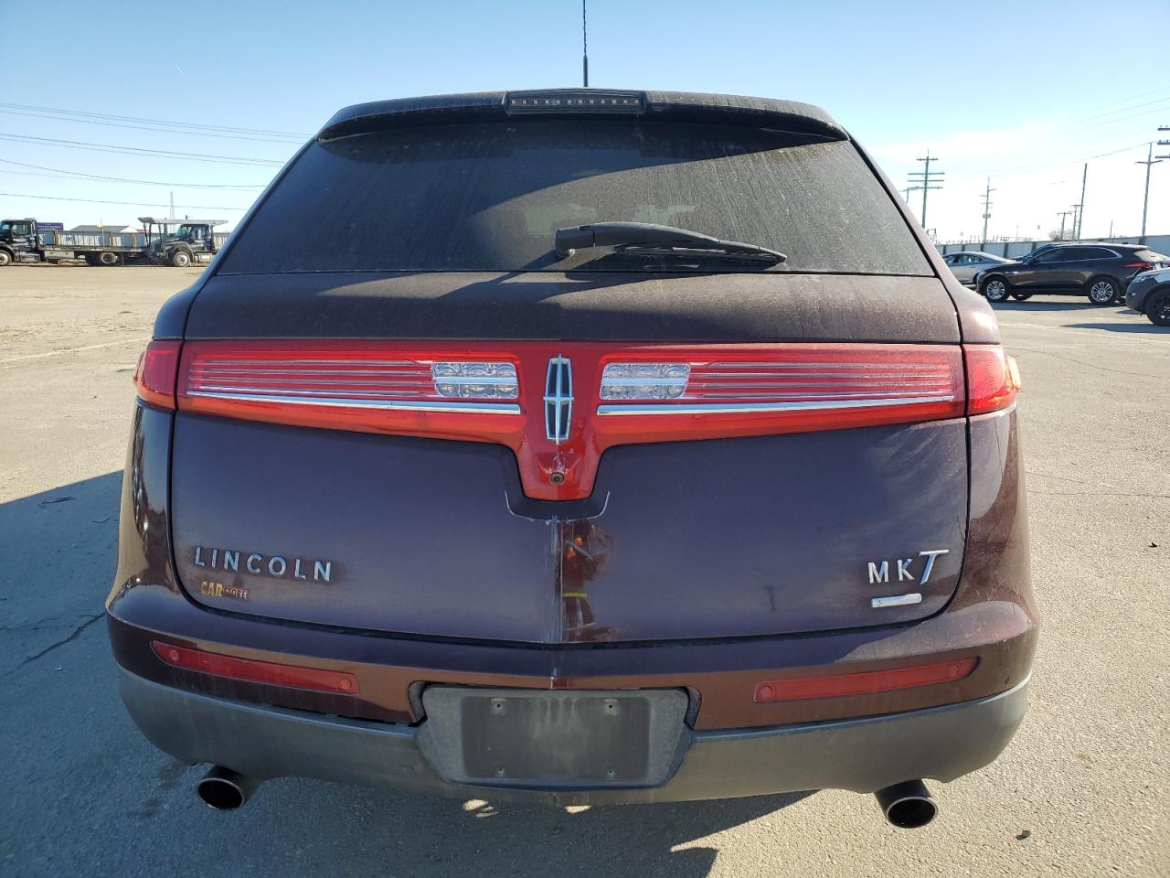 2010 Lincoln MKT - Image 6