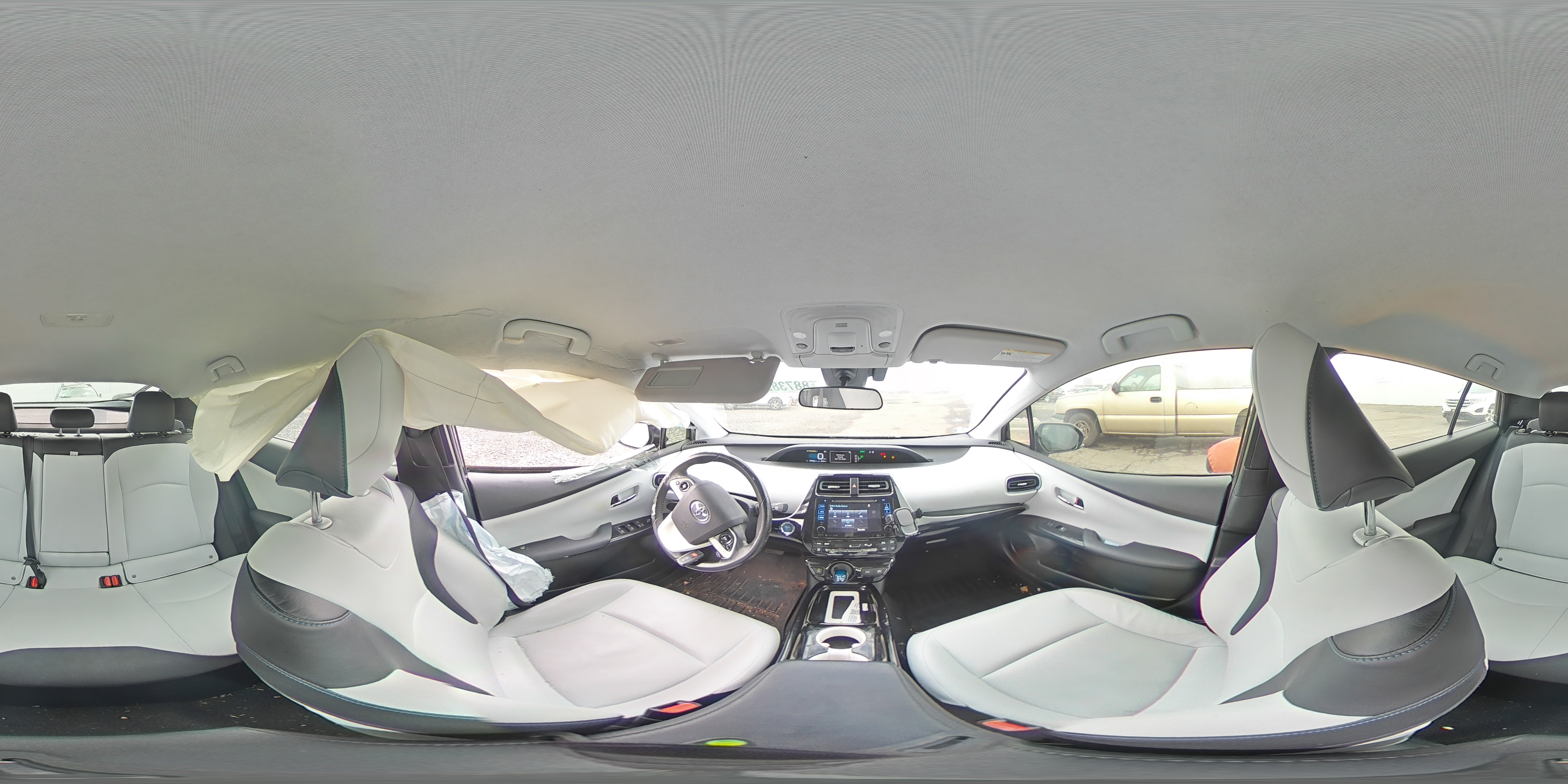 2017 Toyota Prius - Image 12