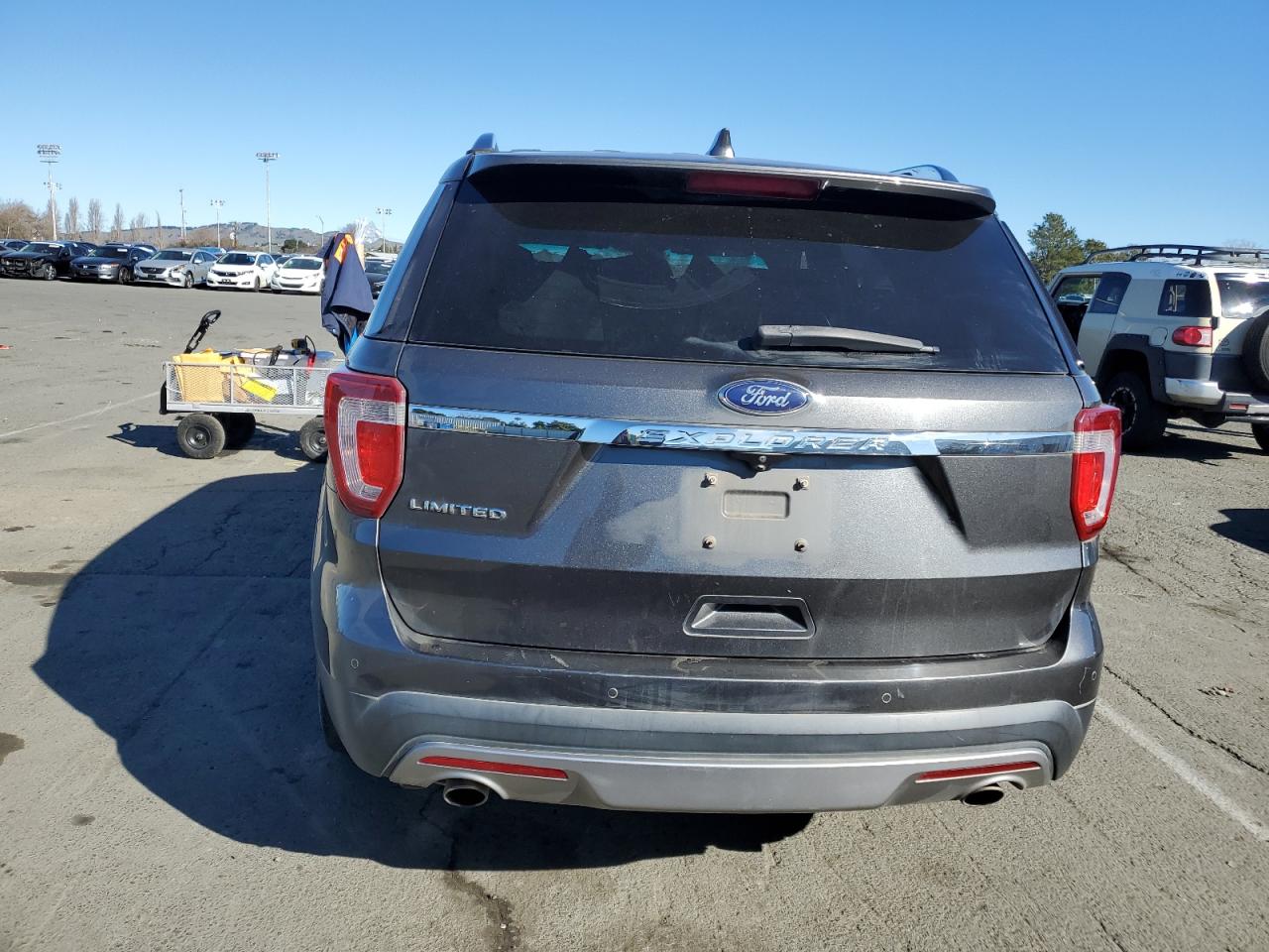 2016 Ford Explorer - Image 6