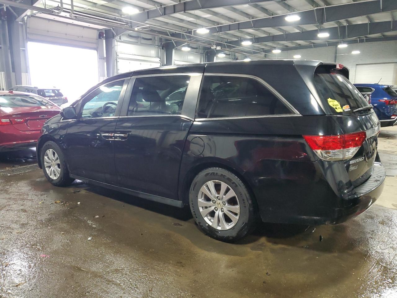 2015 Honda Odyssey - Image 2