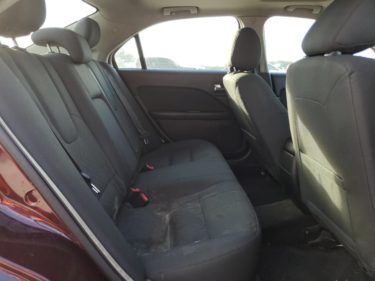 2012 Ford Fusion - Image 10