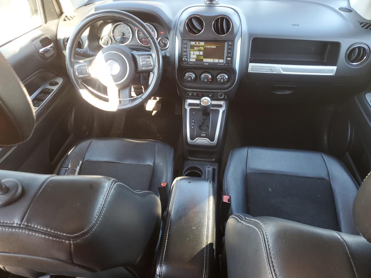 2014 Jeep Compass - Image 8