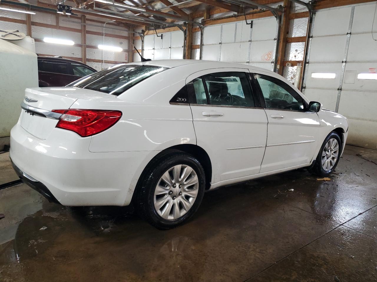 2012 Chrysler 200 - Image 3
